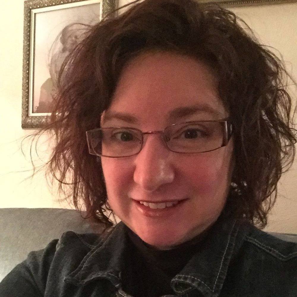 Meet your Posher, Denise